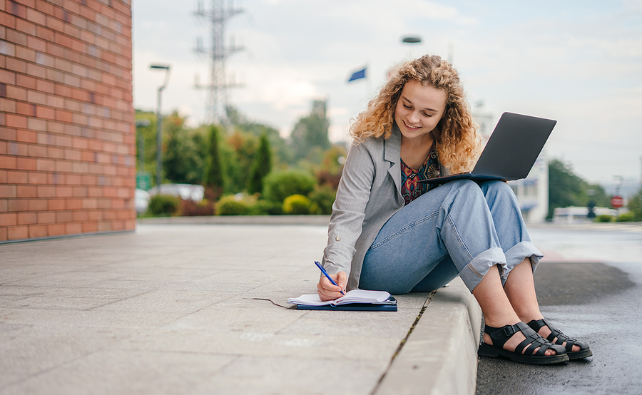 Online Graduate Certificate Programs in Clinical Psychology Online Graduate Certificate Programs in Clinical Psychology