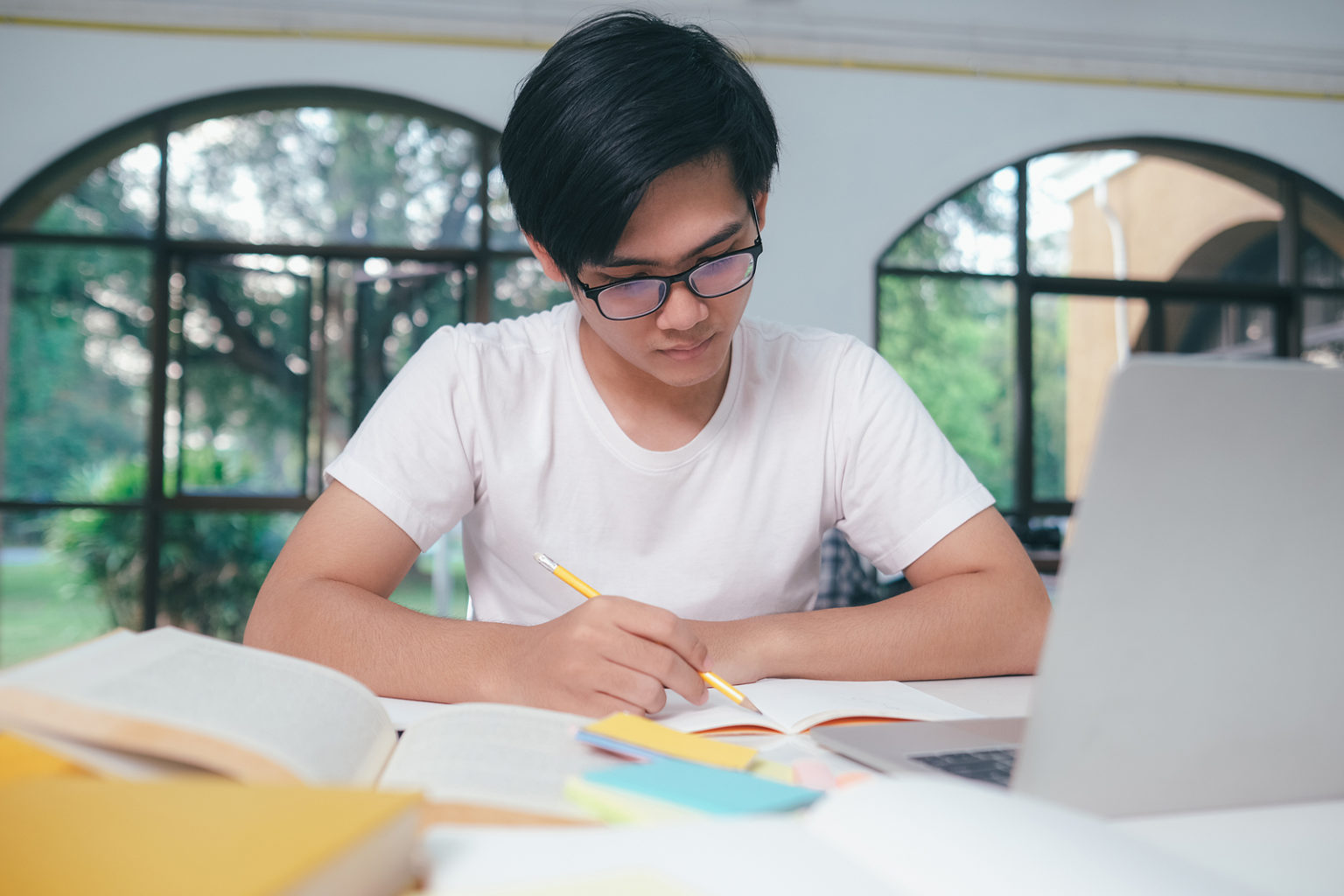 Compare Online Counseling Programs