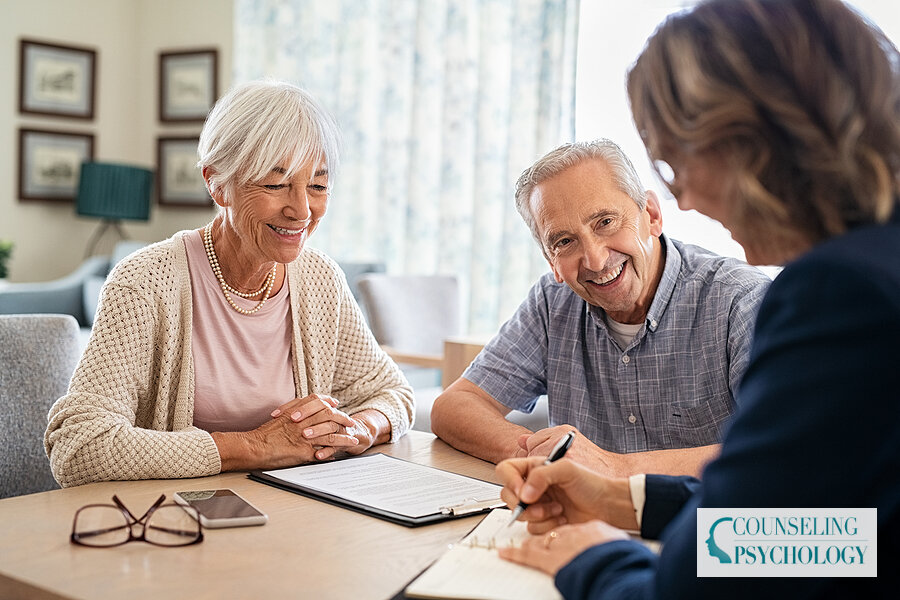 Gerontological Social Work: Career Guide & MSW Pathways