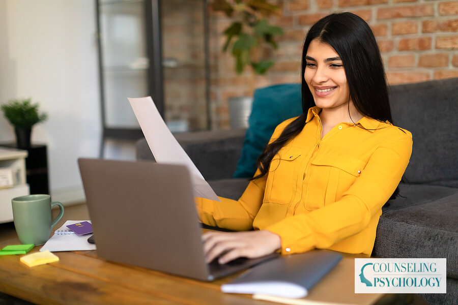 Pros & Cons of an Online Bachelor’s in Counseling (2026)